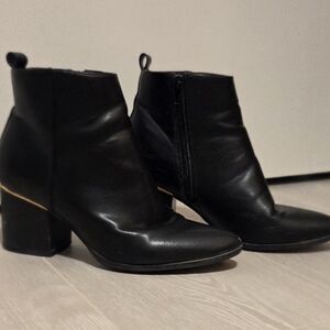 Expressions Black Ankle Booties